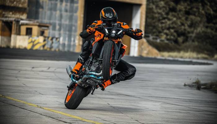 KTM 990 Duke, 30 años adorando a ‘la bestia’