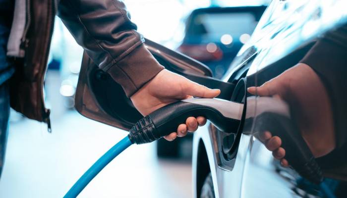 Los 10 coches eléctricos más vendidos en agosto de 2024 en España