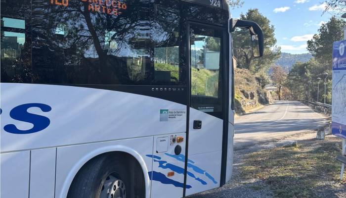 El autobús fantasma: la línea que solo funciona dos veces al año y está en España