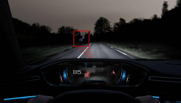 La tecnología Night Vision de Peugeot convierte la noche en día