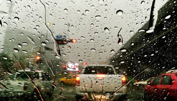 Consejos para conducir durante una tormenta o con lluvias intensas
