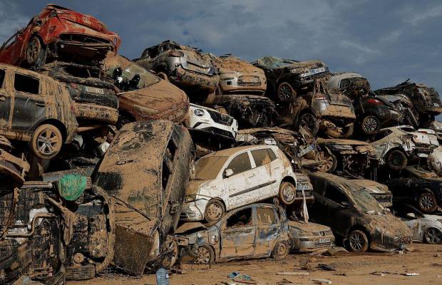 El Gobierno lanza ayudas para ayudar a los afectados por la DANA y recuperar sus vehículos