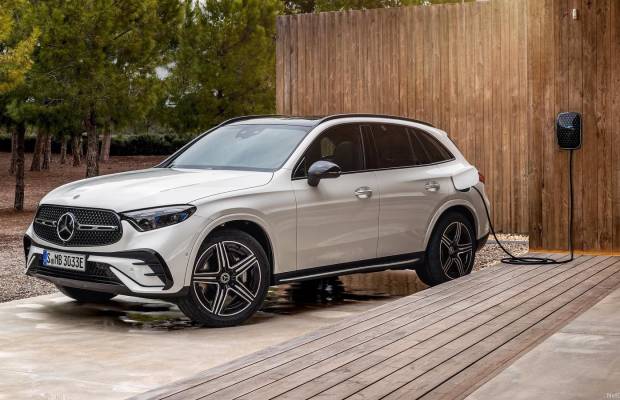 Mercedes-Benz GLC, el coche híbrido enchufable más vendido en 2024 en España