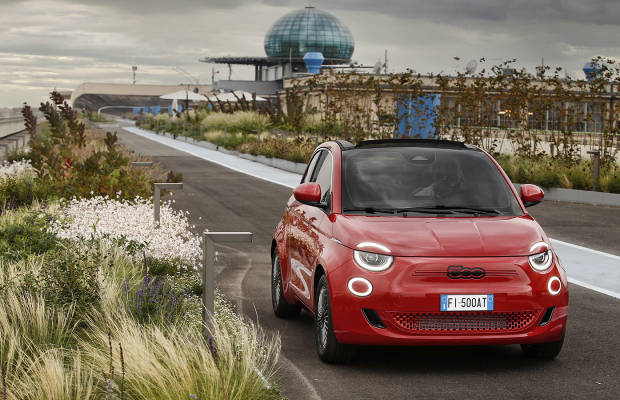 Fiat presenta el acabado (RED) para la gama 500