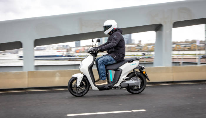Vídeo: Probamos el Yamaha Neo's, el scooter eléctrico de la firma japonesa