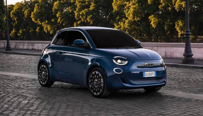 Fiat pone a la venta el nuevo 500 la Prima berlina tras agotarse el descapotable