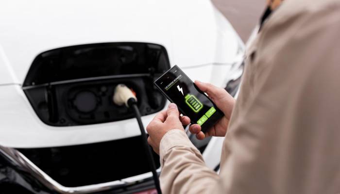 Te ofrecemos seis consejos para optimizar la carga de tu coche eléctrico en verano