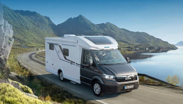Alucina con la Knaus Van Wave, una autocaravana compacta con dos dormitorios, cocina completa y baño