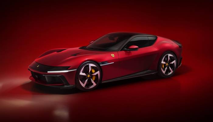 Ferrari se mantiene fiel a su motor V12 con el 12Cilindri