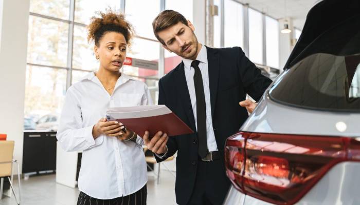 La prima media del seguro de coche subió un 16% en julio, alcanzando los 448 euros