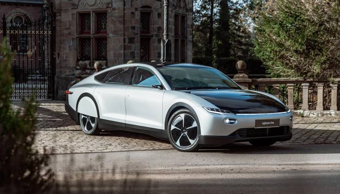 El coche solar Lightyear 0 ya se produce en Finlandia