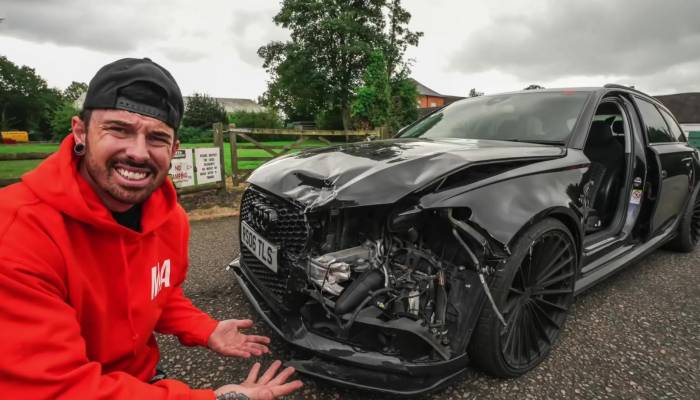 El youtuber que hace magia con coches destrozados