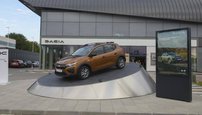 Nueva imagen de marca en los concesionarios Dacia