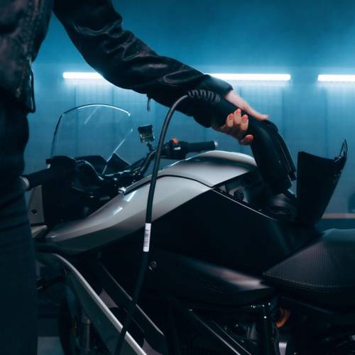 Zero Motorcycles se alía con ChargeGuru en España