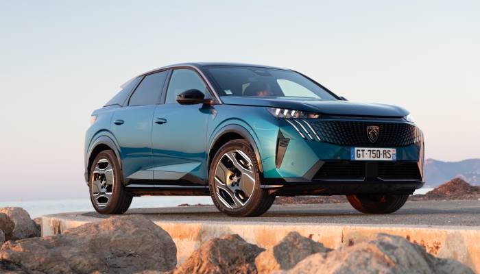 Peugeot 3008 Hybrid, máxima eficiencia con 8 años de garantía