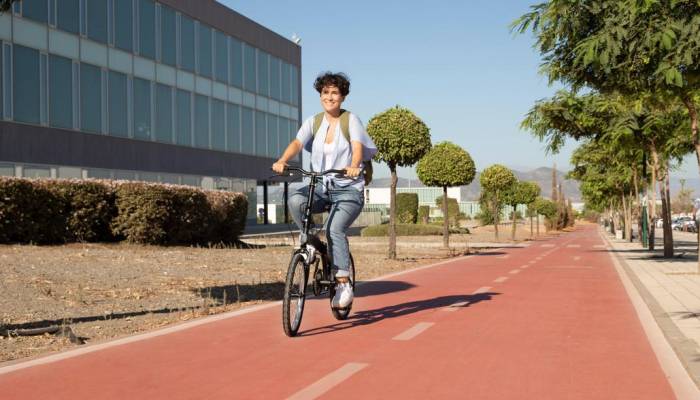 ¿Dónde está el primer carril bici solar del mundo? ¿En España hay alguno?