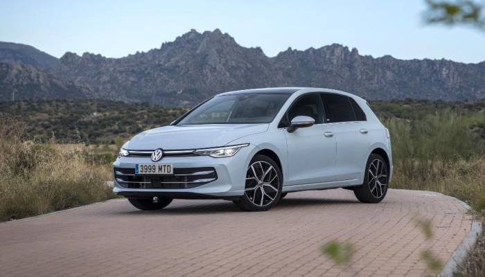 El Volkswagen Golf se actualiza y mantiene su vigencia