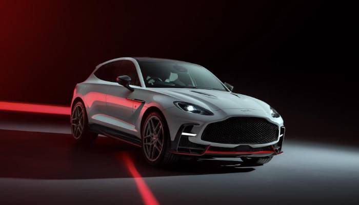 Aston Martin DBX S