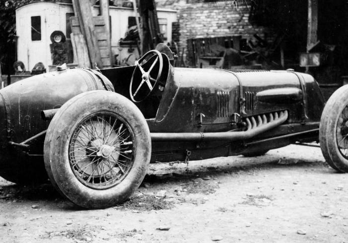 Maserati Tipo V4, una historia de récord