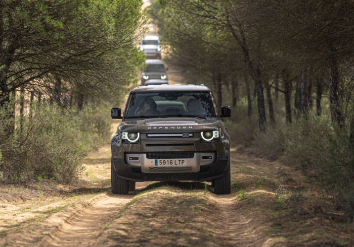 Probamos el Land Rover Defender 2022 en el Parque Nacional de Doñana