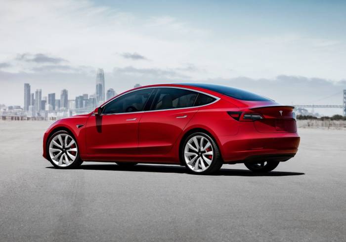 Tesla inicia los pedidos del Model 3 en España