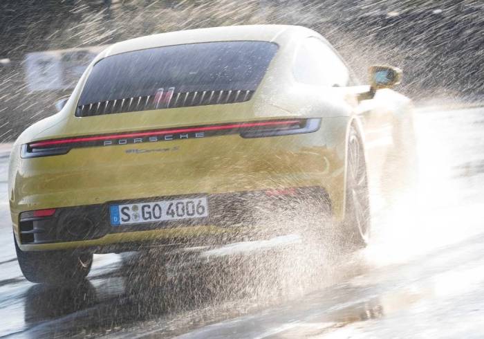 El modo Porsche Wet del nuevo 911