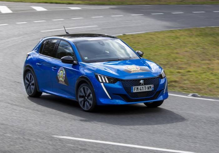 Peugeot 208: finalista del The Car of The Year 2020