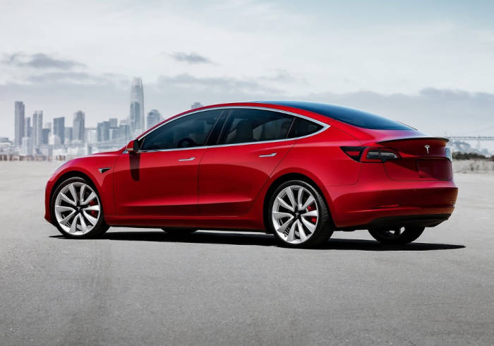 ¡Tesla lo vuelve a hacer! La ‘Capacidad de Conducción Autónoma Total’ sube hasta los 15.000 dólares
