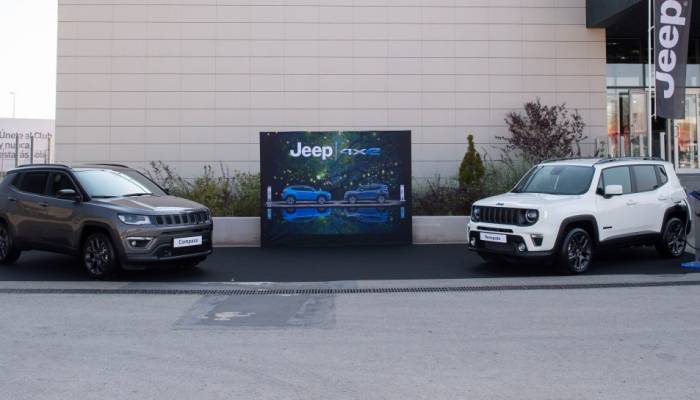 Jeep Renegade 4xe y Compass 4xe, así son los nuevos híbridos enchufables de Jeep