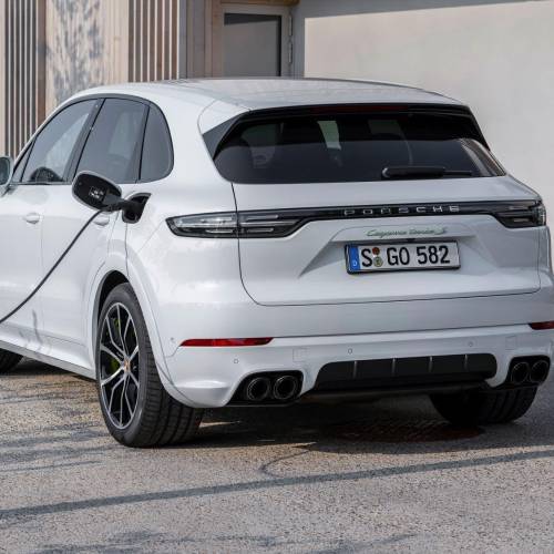 Porsche confirma un Cayenne eléctrico y un nuevo crossover