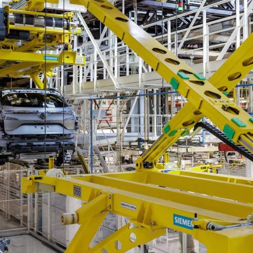 Proceso se producción del nuevo Renault Asutral en la factoria de Villamuriel (Palencia).