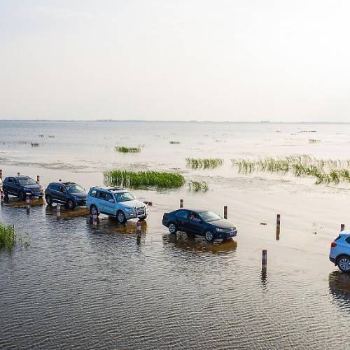 La carretera bajo el agua de China