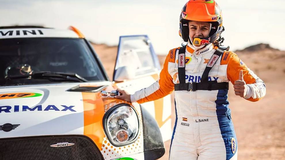 Laia Sanz y Cristina Gutiérrez , satisfechas tras el primer día de Dakar