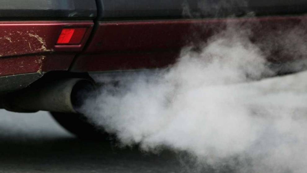 La media de emisiones de los coches nuevos en España se reduce, aunque no lo suficiente