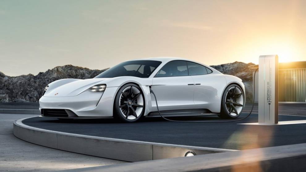 El nuevo Porsche Taycan 2019 recibe 20.000 pedidos antes de su presentación