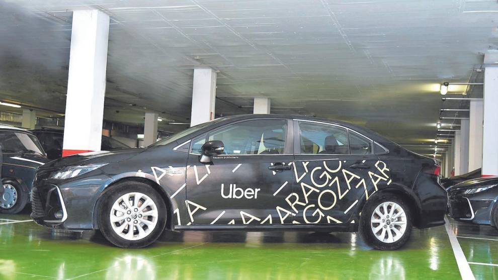 Uno de los vehículos Uber desplegados en Zaragoza