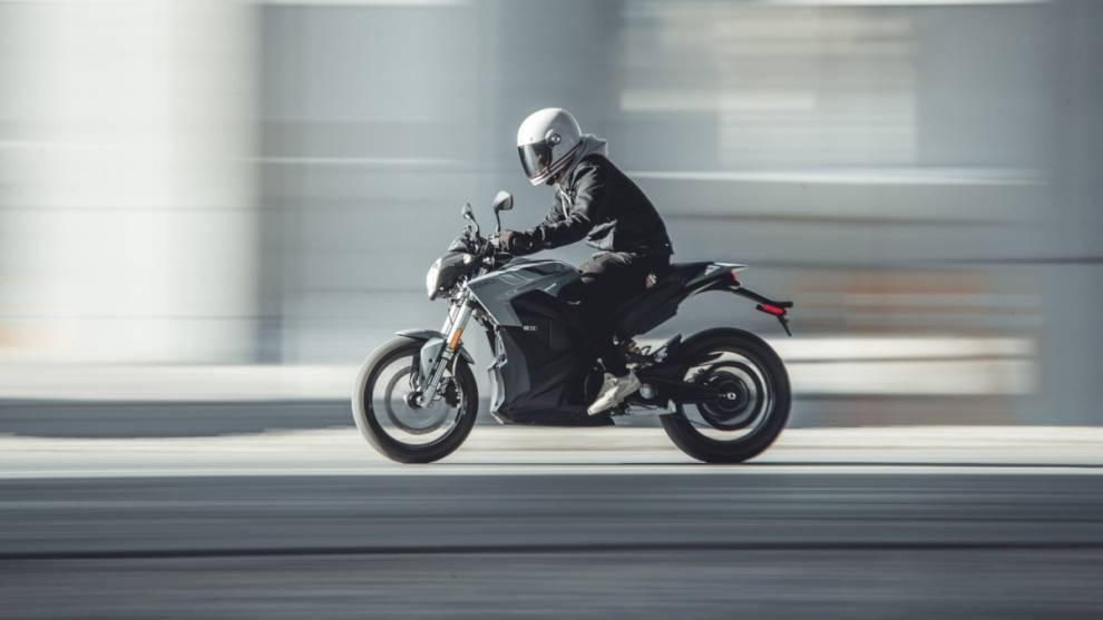 Zero S, DS y FXS: tres motos eléctricas para conducir con el carnet A1 o B