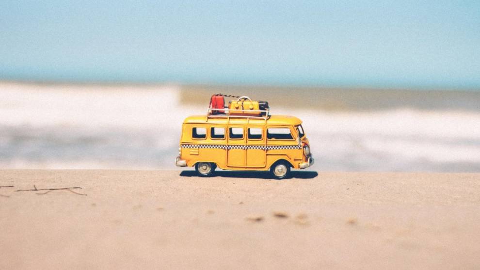 10 accesorios que no pueden faltar en tu coche para ir a la playa