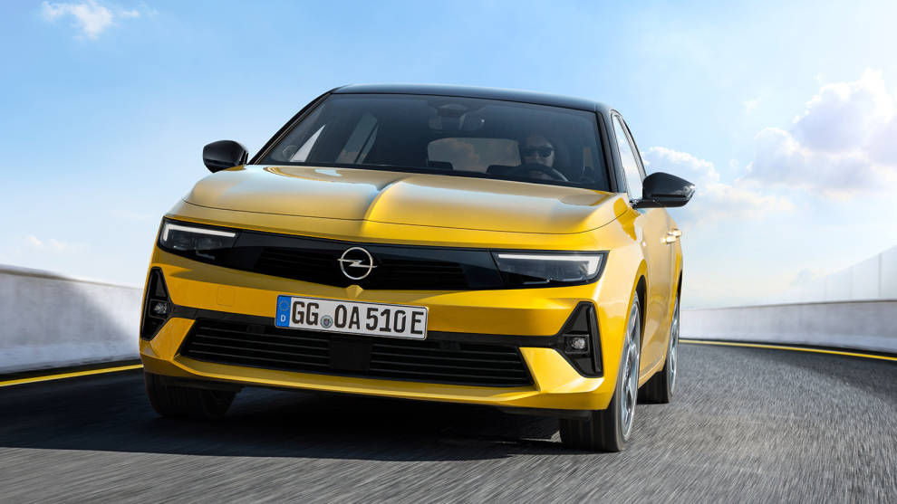 Opel presenta el renovado y electrificado Astra