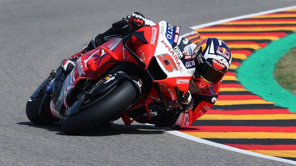 Zarco pulveriza el récord y avisa del potencial de Ducati
