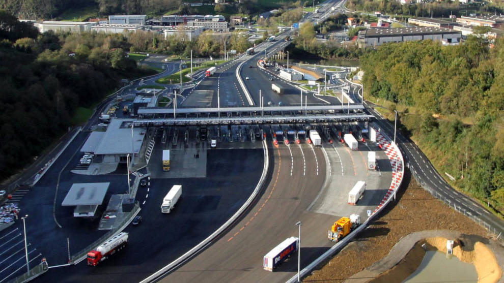 El Gobierno insiste en cobrar peajes en todas las autovías y autopistas a partir de 2024