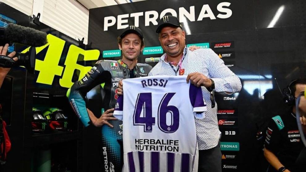 Ronaldo Nazario dio el banderazo final a la carrera de Rossi