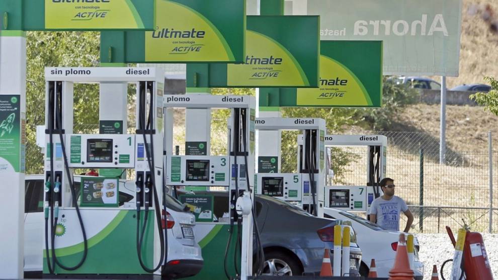 El precio de la gasolina apunta a Semana Santa cayendo a mínimos de la última década