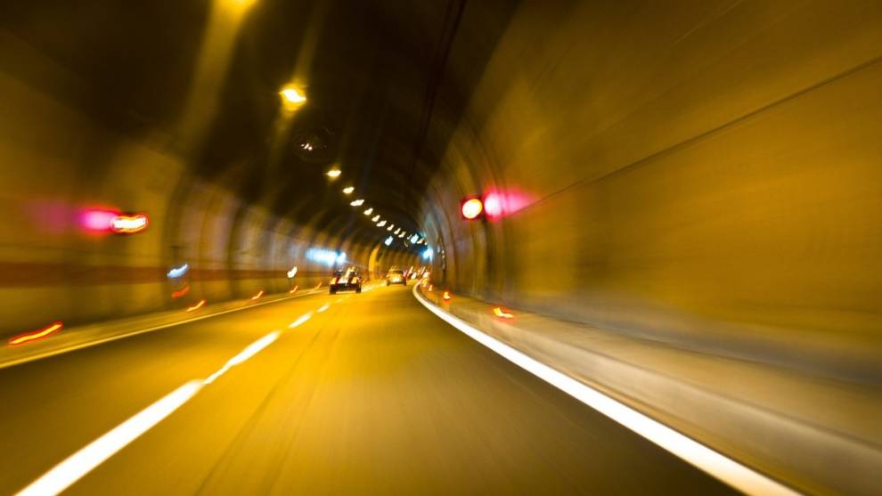 Qué es el efecto túnel y cómo nos afecta en la conducción