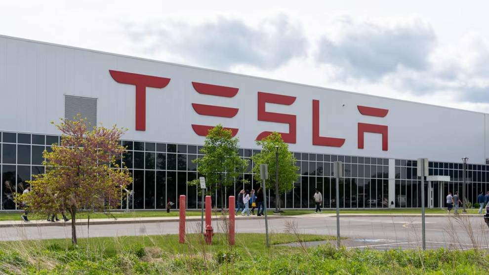 Fábrica de Tesla desde el exterior