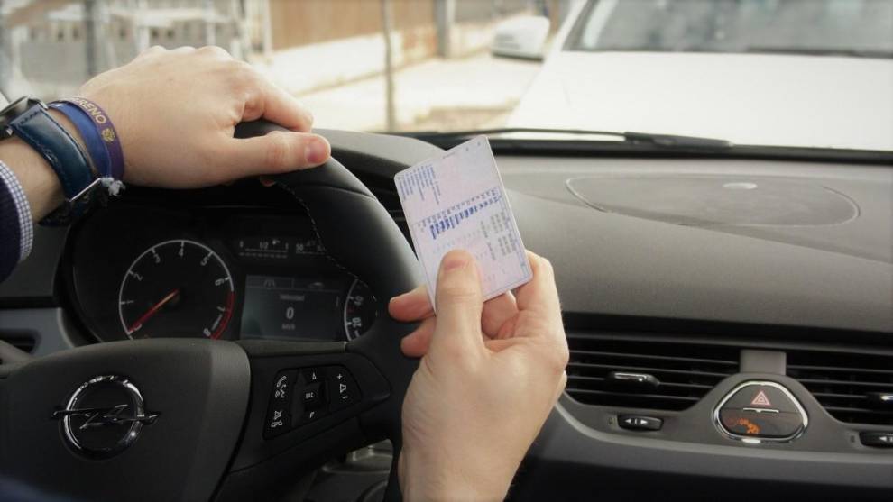 Dónde y cómo consultar el estado de la tramitación de tu carnet de conducir