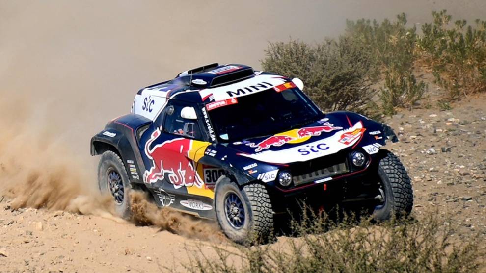 Sainz toma el mando del Dakar tras la primera etapa