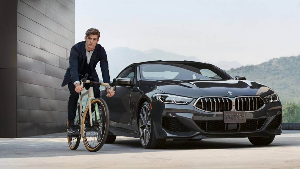 BMW y 3T lanzan al mercado una exclusiva bicicleta por 5.499 euros