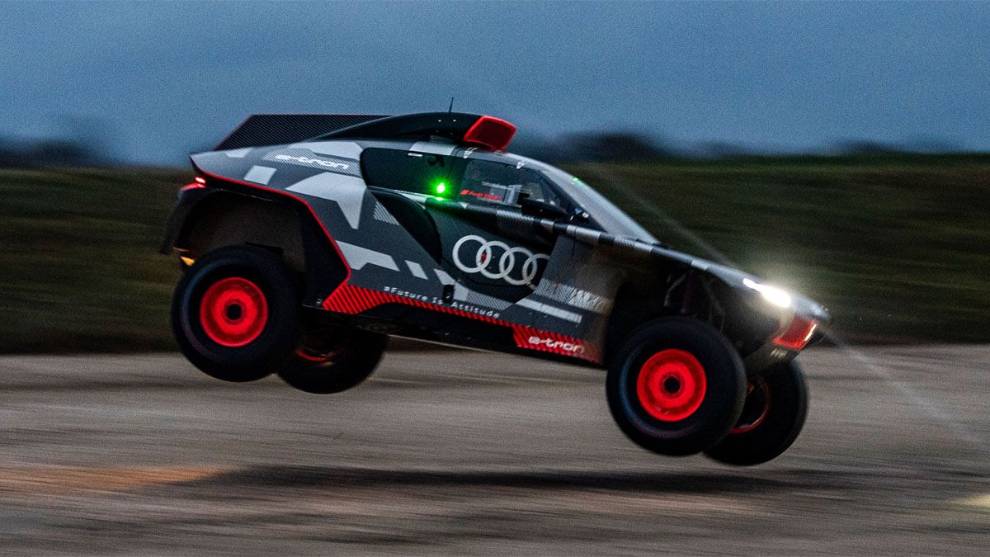 Todos los españoles inscritos en el Dakar 2022