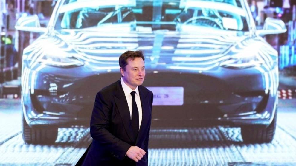 Tesla demanda a Rivian por robo de información y de empleados
